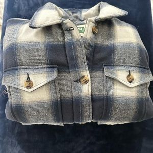 american eagle oversized flannel, size small